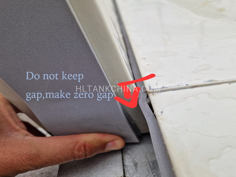 Side panel PVC foam strip along the panel inner edge Side panel PVC foam strip along the panel inner edge