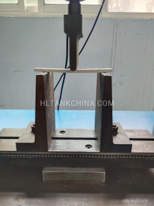 SMC water tank panel flexural (bending) properties testing SMC water tank panel flexural (bending) properties testing
