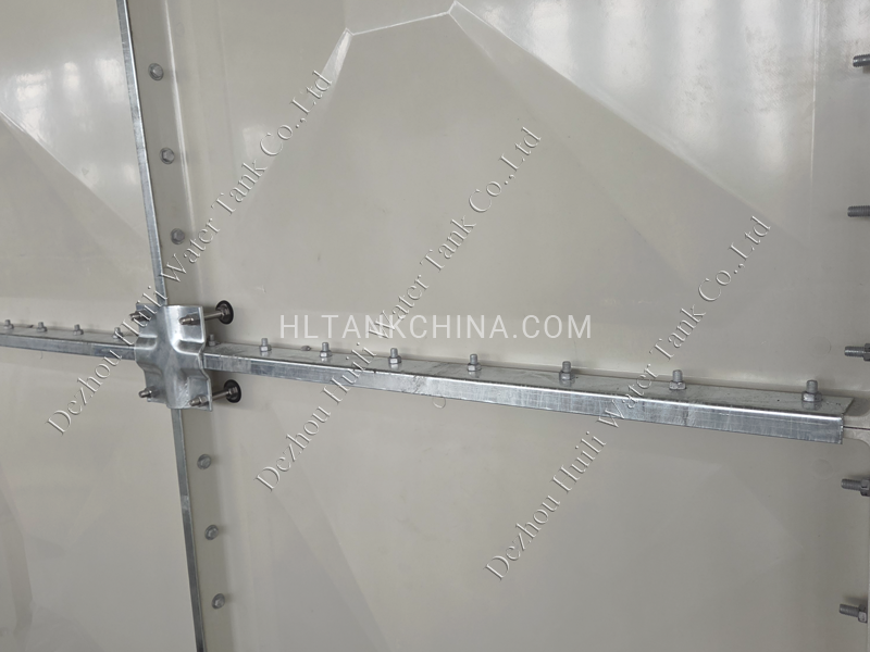 Side panel installation with adjustable steel support pedestal Side panel installation with adjustable steel support pedestal